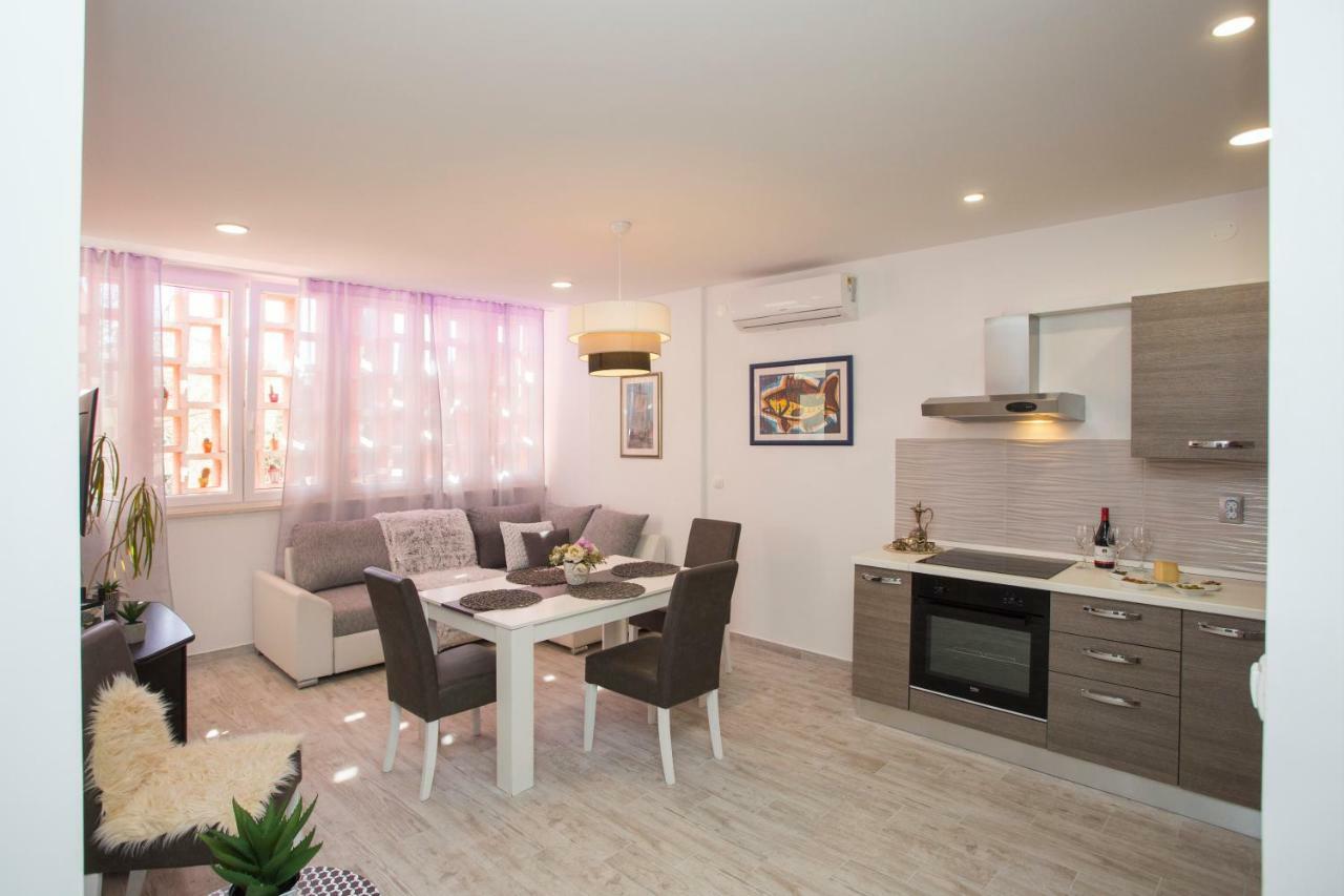 Apartment Aurora Split Bagian luar foto